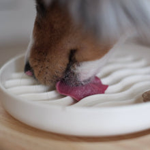Charger l'image dans la galerie, Bol ralentisseur et tapis à lécher wave bowl pour chiens - Joliepaw