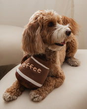 Charger l'image dans la galerie, Jouet en peluche pupaccino pour chiens - dexy paws