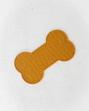 Charger l'image dans la galerie, Tapis de léchage dexy paws à motif os doré pour chiens