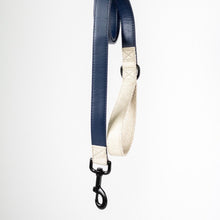 Charger l'image dans la galerie, Duo Collier et Laisse en Cuir Vegan et Chanvre - Collection Alpha Oméga