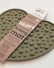 Charger l'image dans la galerie, Tapis de léchage apaisant motif cœur pour chiens | boutique länkē