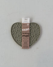 Charger l'image dans la galerie, Tapis de léchage apaisant motif cœur pour chiens | boutique länkē